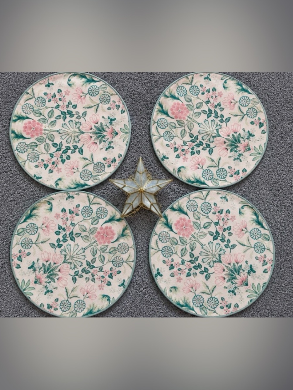 Tahari Floral Dinner Place Mats